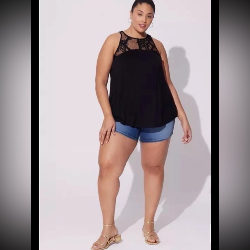 Torrid 5 Inch Jegging Super Soft High-Rise Short Women’s Size 24